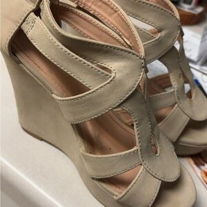 Women’s size 6.5 wedge